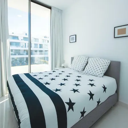 Three-bedroom In Appartement *